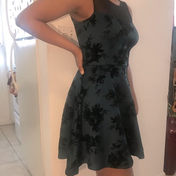 Trini - Picture 2 of 2